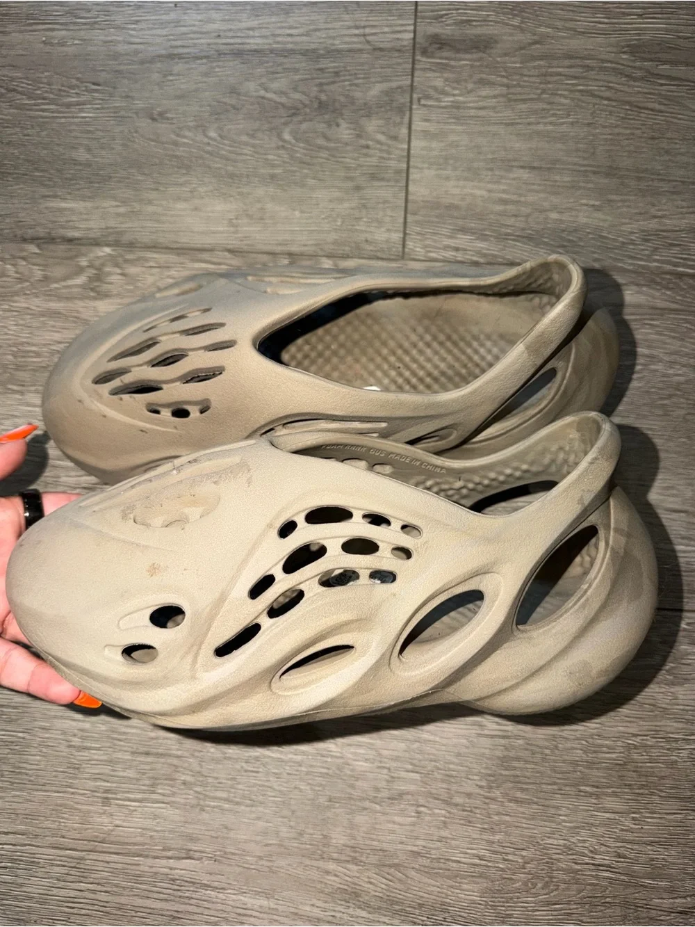 Adidas Yeezy foam runner size 6Y or 7.5W